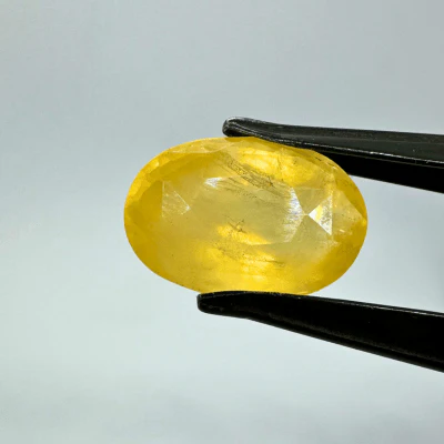Yellow Sapphire (Pukhraj- 7.40 cts) - Ceylonese